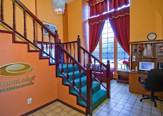 Econo Lodge Near The Domain - The Arboretum Остин Экстерьер фото